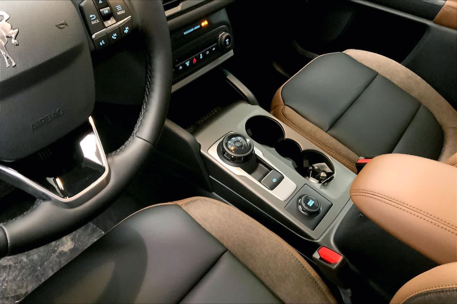 New 2026 Shadow Black Ford Outer Banks® image 6