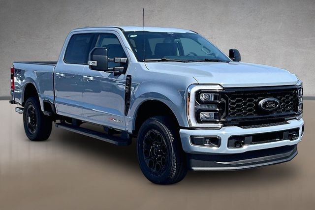 New 2026 Glacier Gray Metallic Tri-Coat Ford Lariat image 2