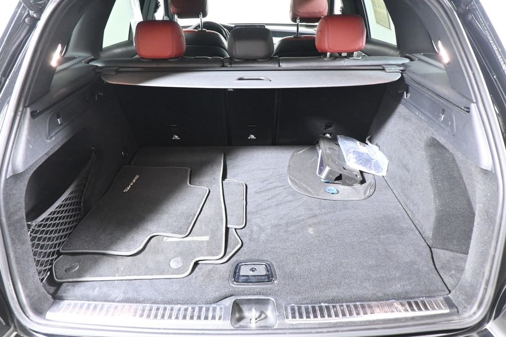 Certified Used 2022 Black Mercedes-Benz GLC 300 image 37