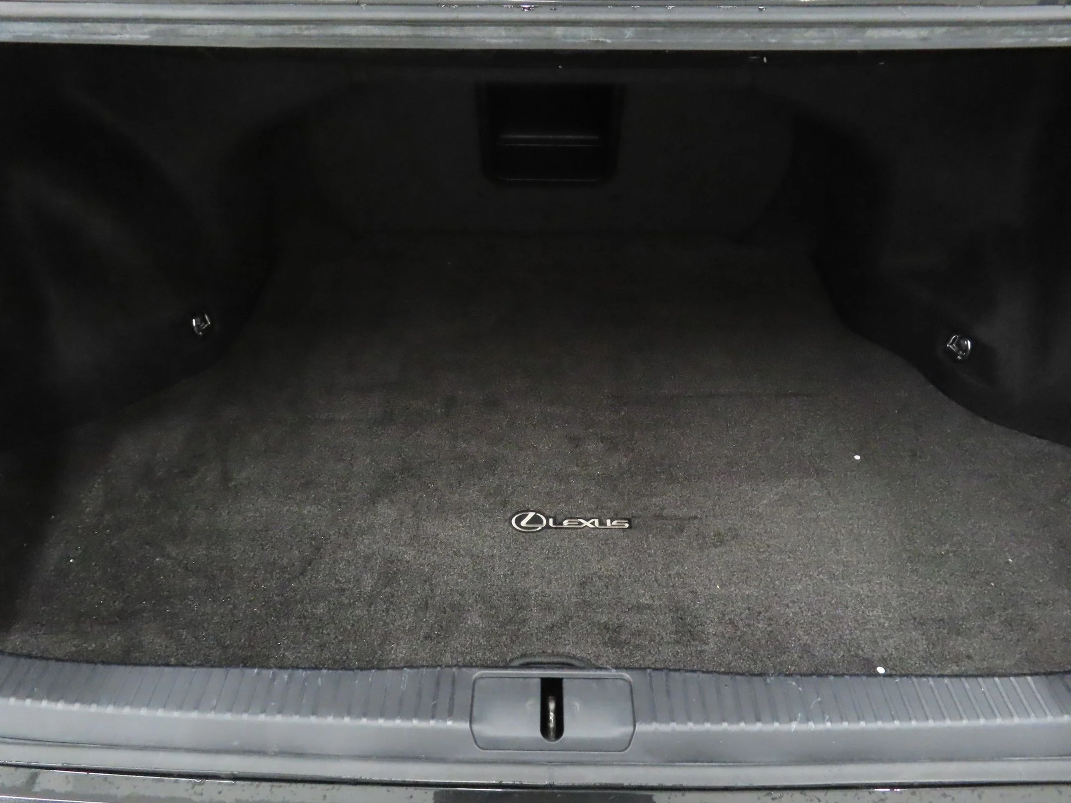 Used 2016  Lexus 350 image 23