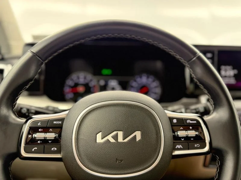 Used 2022  Kia S Sport Utility 4D image 35