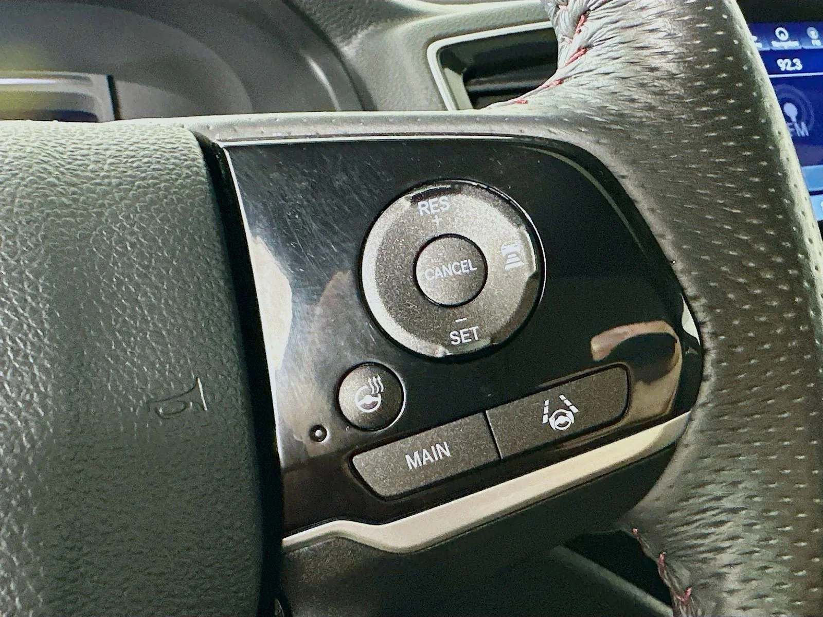 Used 2024 White Honda  image 19