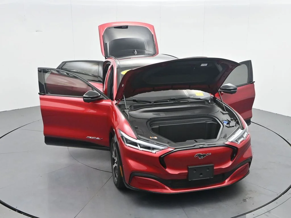 Used 2022 Red Metallic Ford Premium image 40