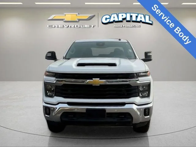Used 2025 Summit White Chevrolet LT image 2