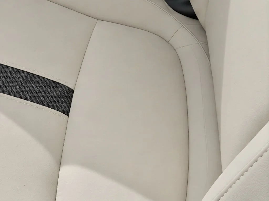 Used 2017 White Honda LX image 32