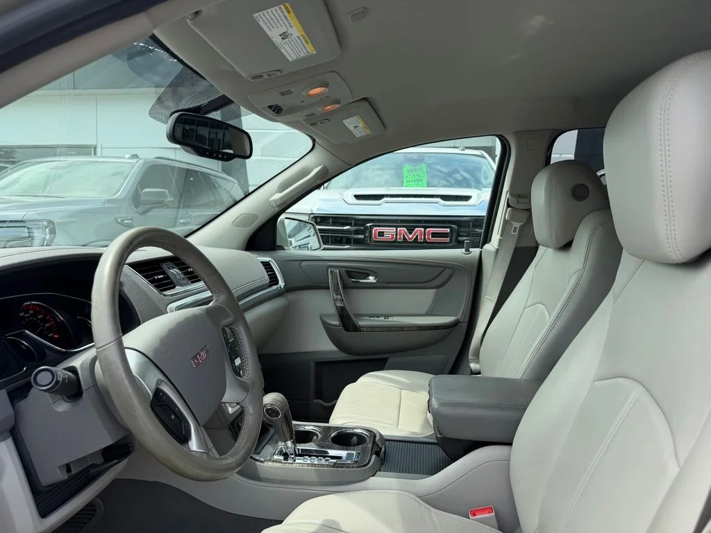 Used 2013 Gold GMC SLT-1 image 8