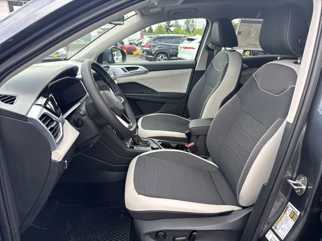 New 2026 Platinum Gray Metallic Volkswagen SE image 16
