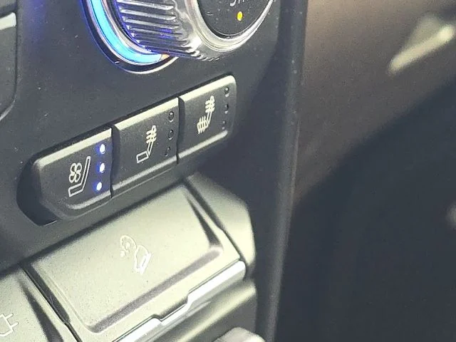 Used 2020 White GMC Denali image 39
