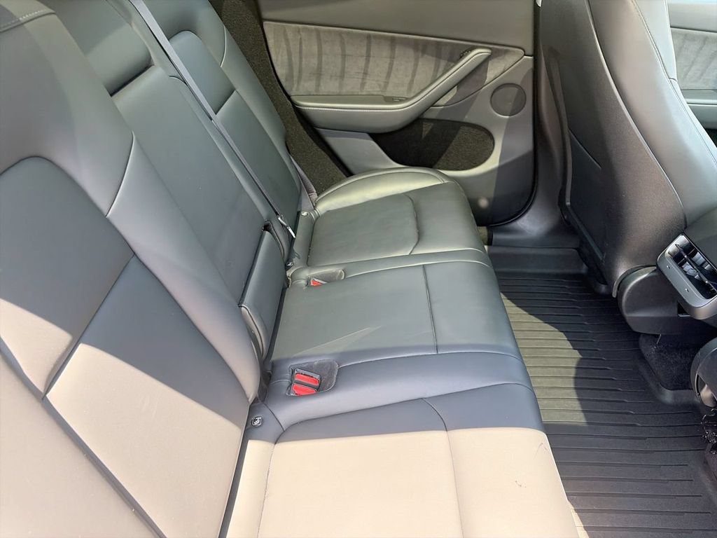 Used 2024  Tesla Long Range image 14