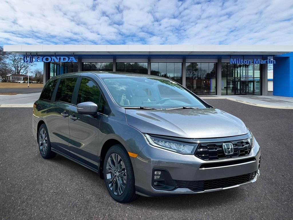 2026 Honda Odyssey Touring's photo