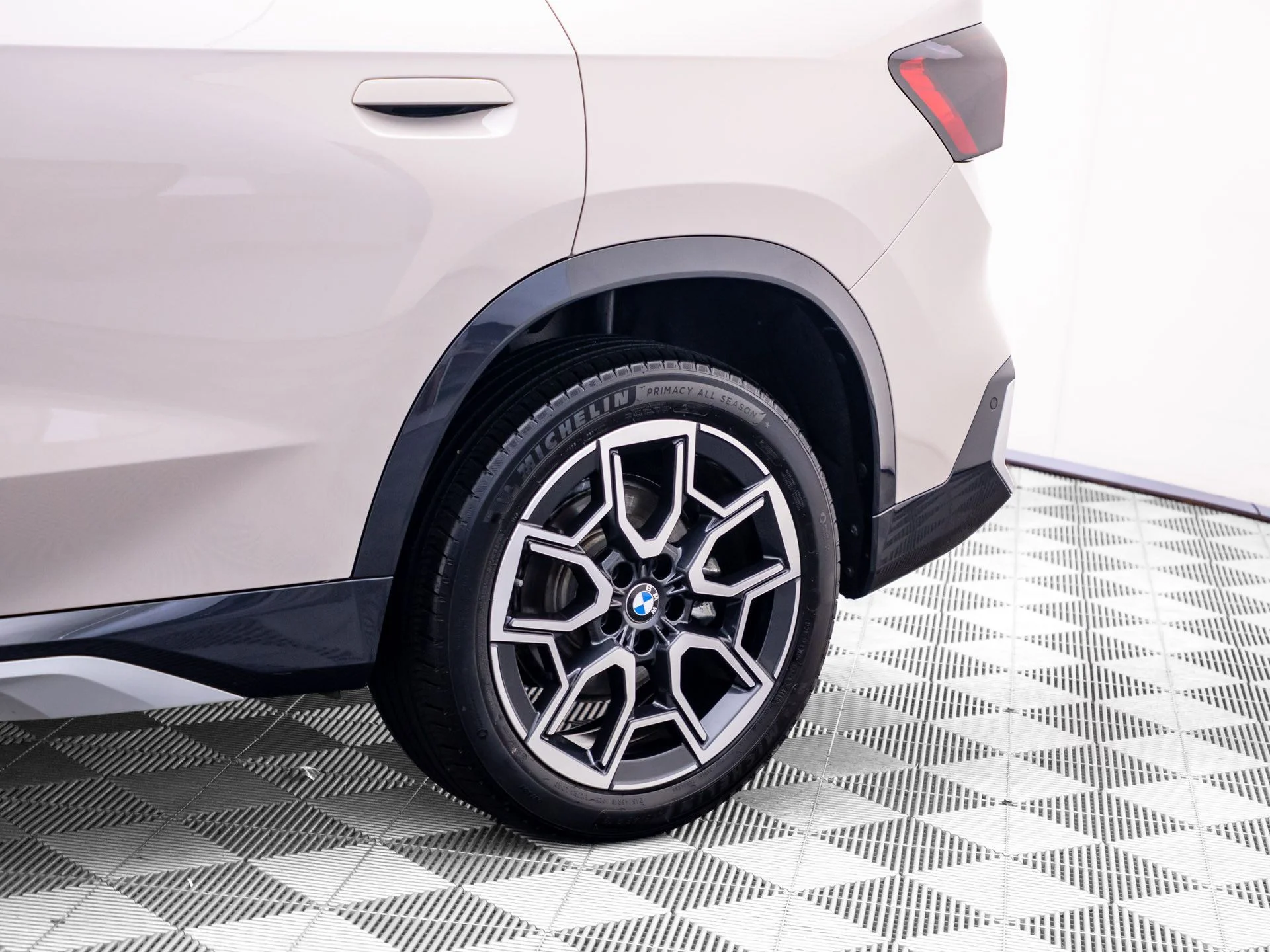 Certified Used 2026 Beige BMW xDrive28i image 35