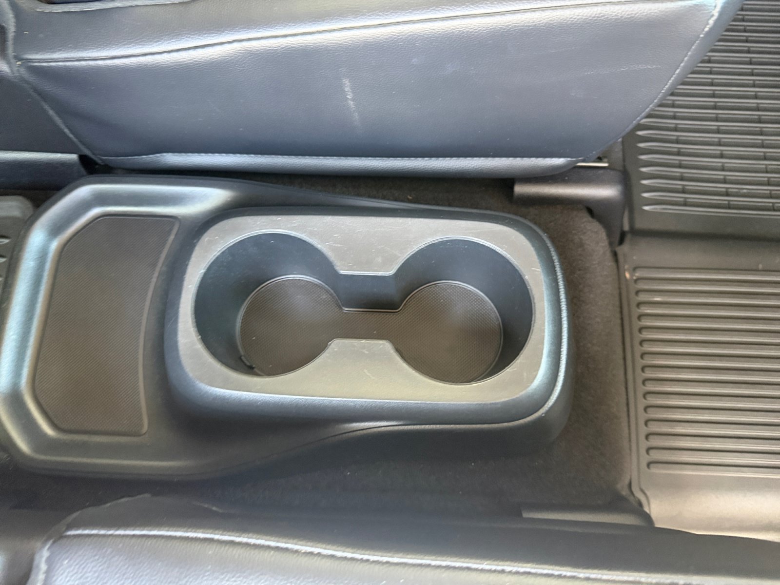 Used 2024 Cream Toyota XLE image 35