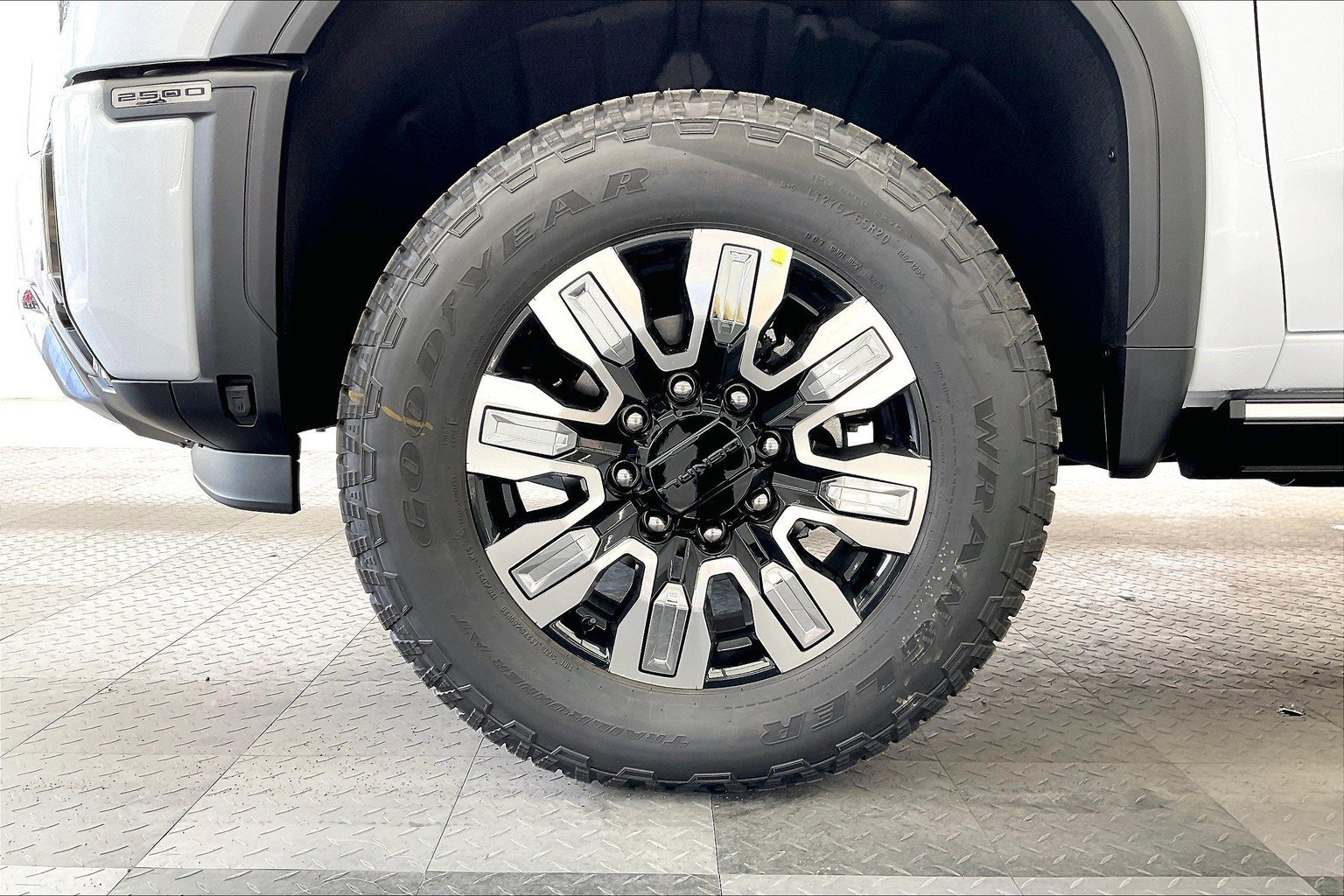 2026 GMC Sierra 2500HD Denali - Photo 14