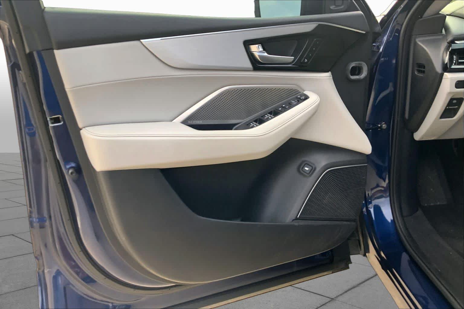 Used 2024 Fathom Blue Pearl Acura w/Technology Package image 21