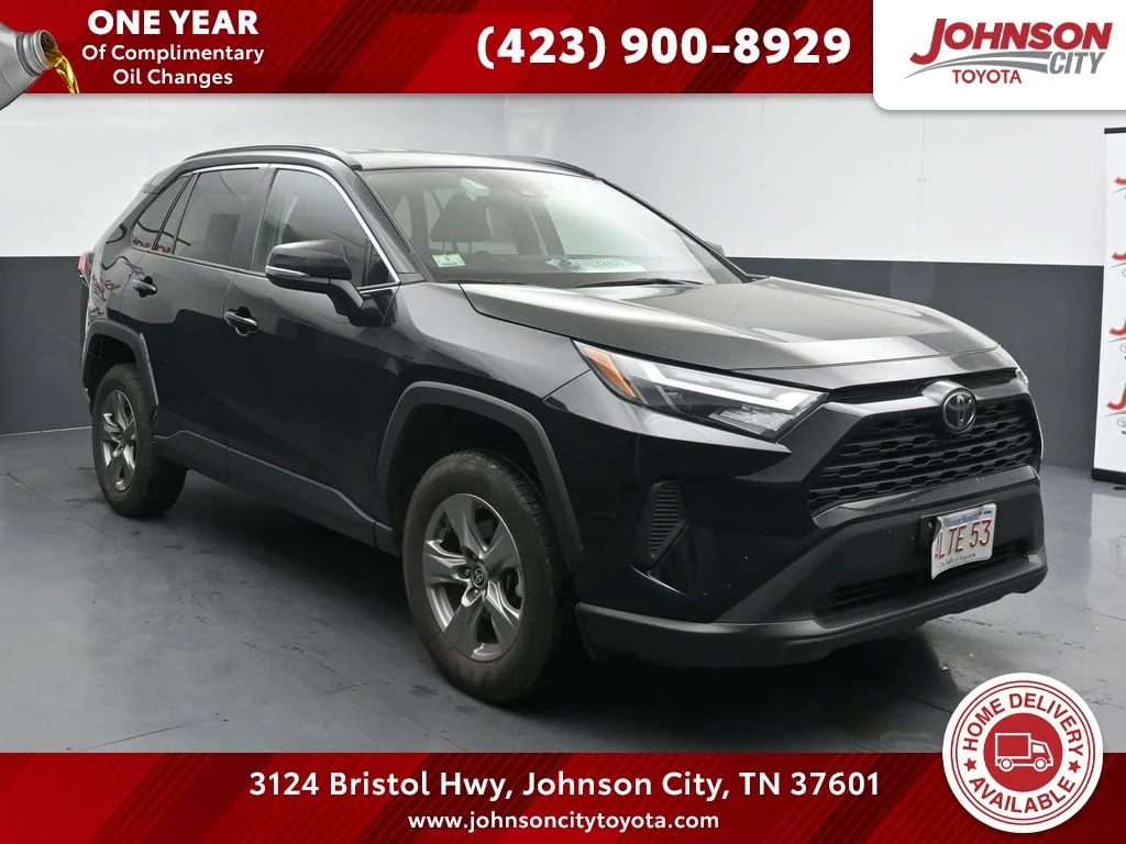 2024 Toyota RAV4 XLE AWD's photo