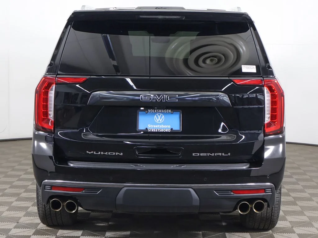 Used 2024 Onyx Black GMC Denali Ultimate image 18