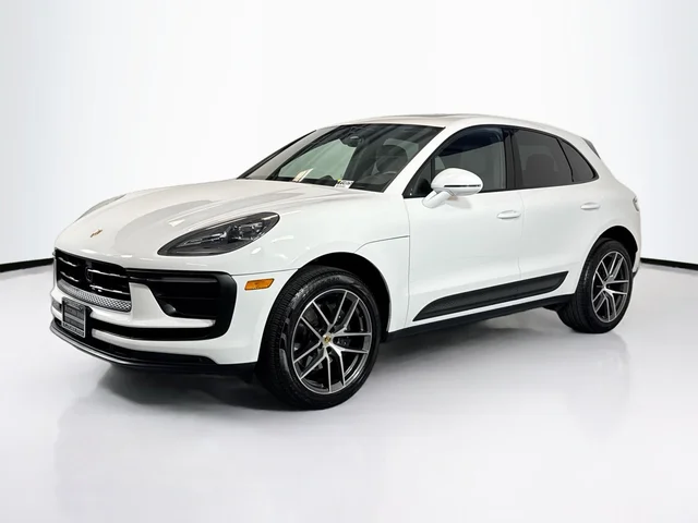 2025 Porsche Macan 