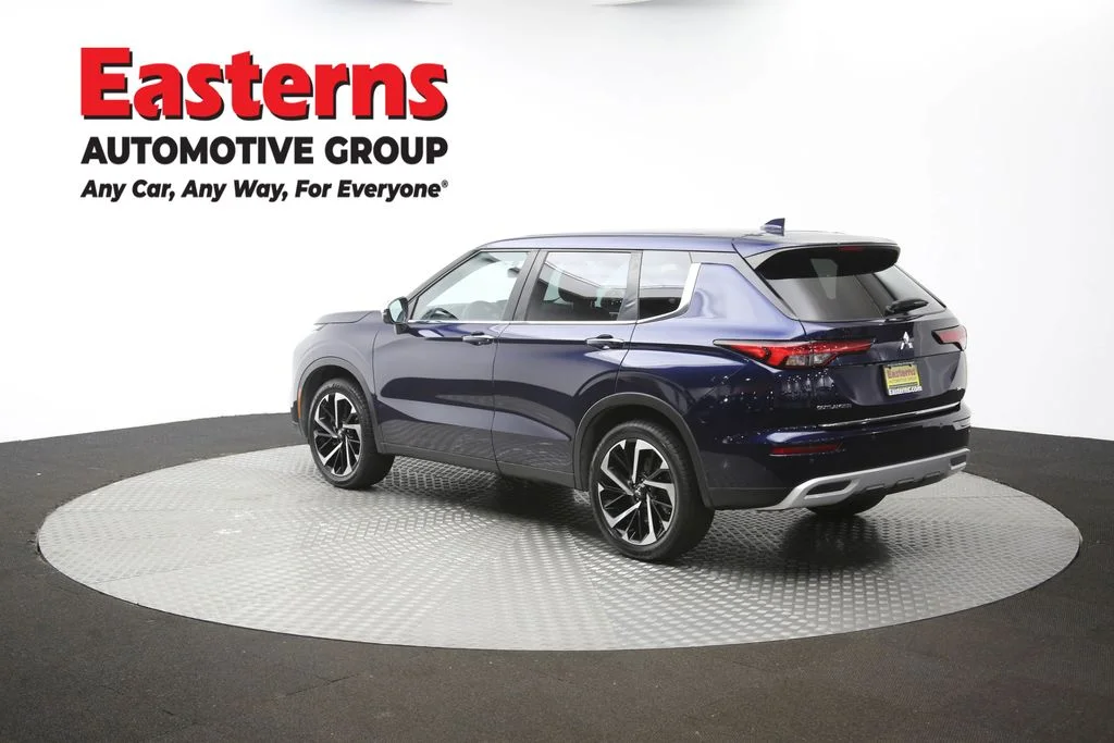 Used 2023 Blue Mitsubishi SE image 64
