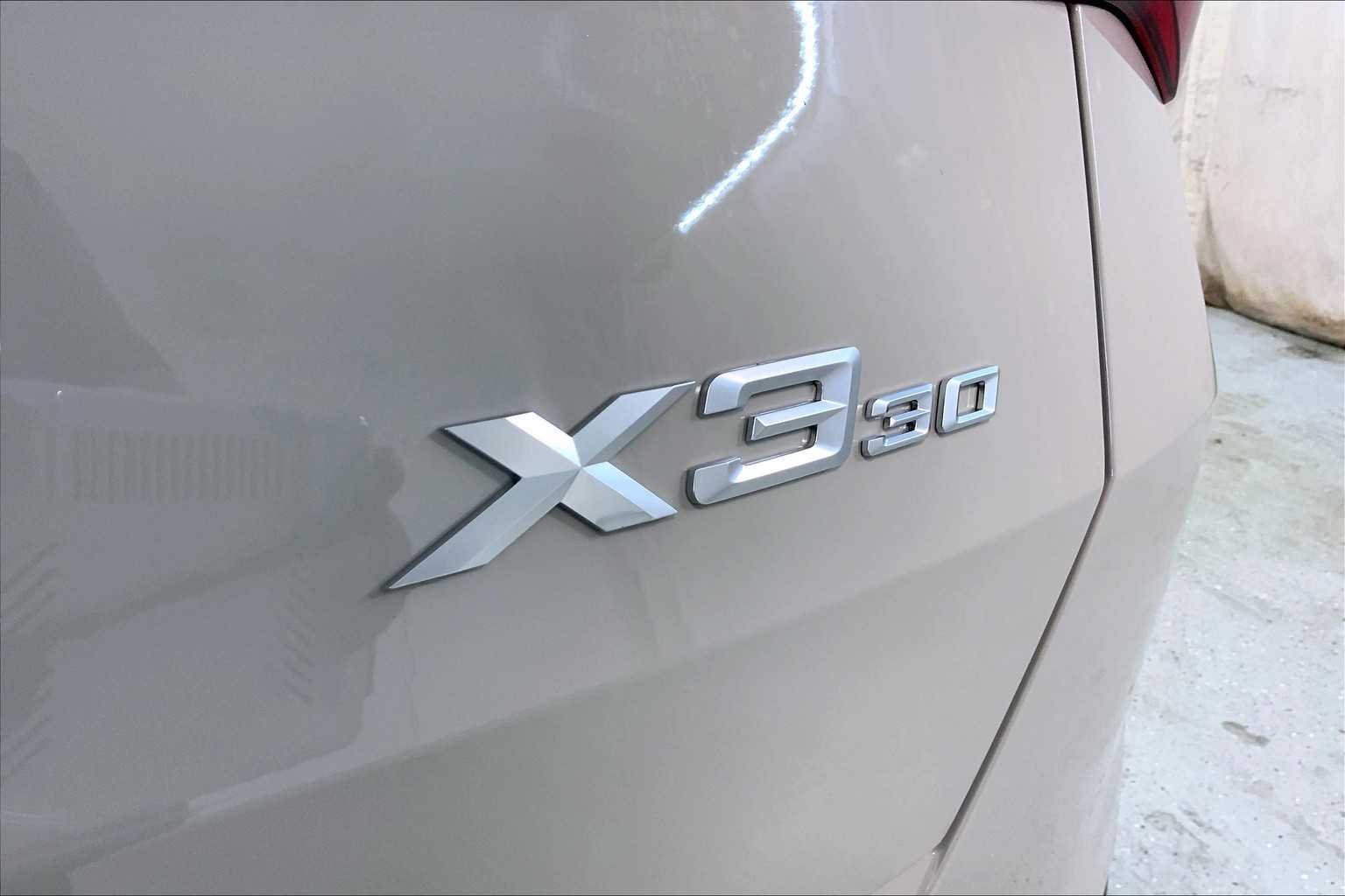 Used 2025 Dune Grey Metallic BMW 30 xDrive image 15