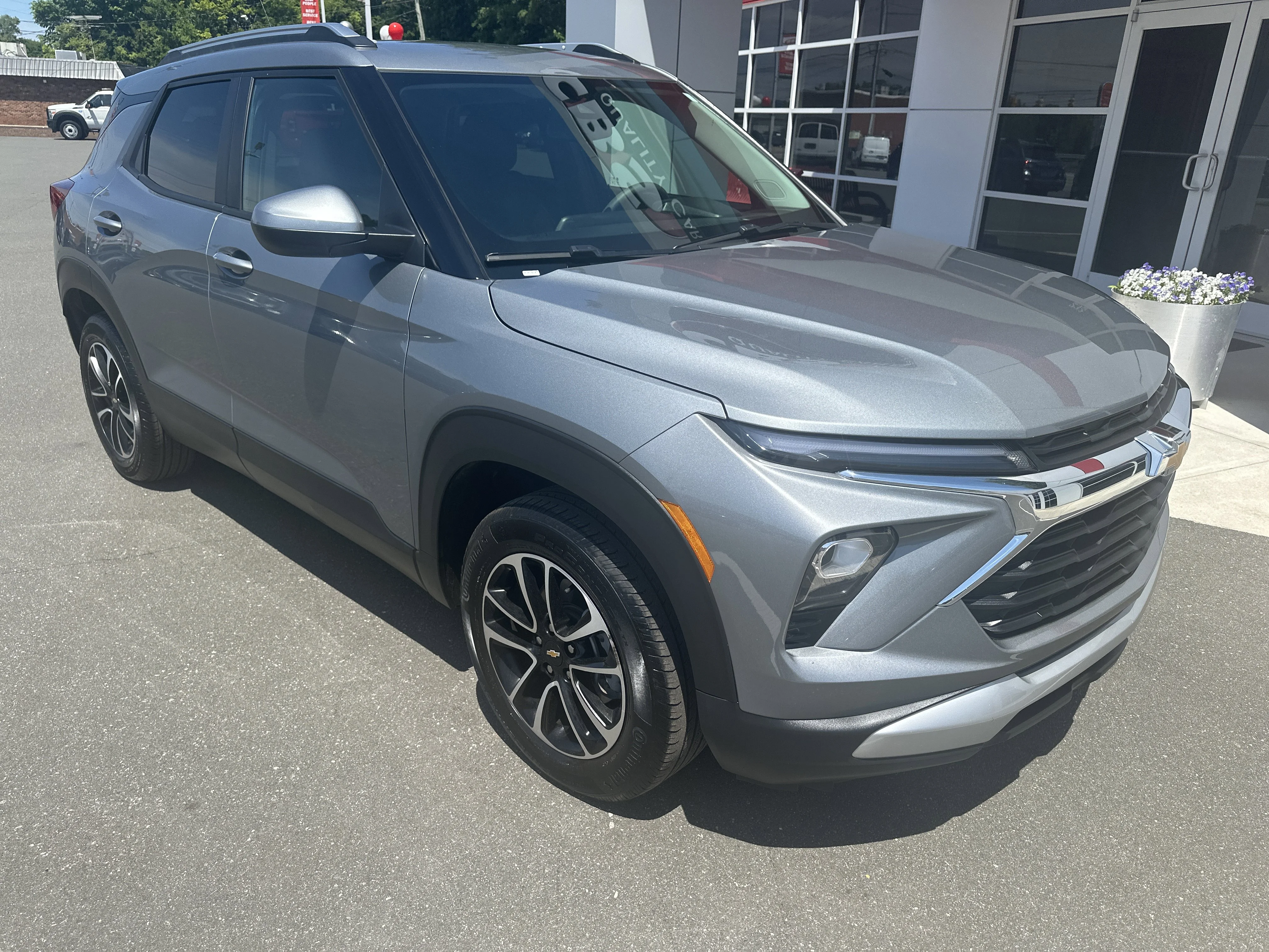 Used 2025 Sterling Gray Metallic Chevrolet LT image 2