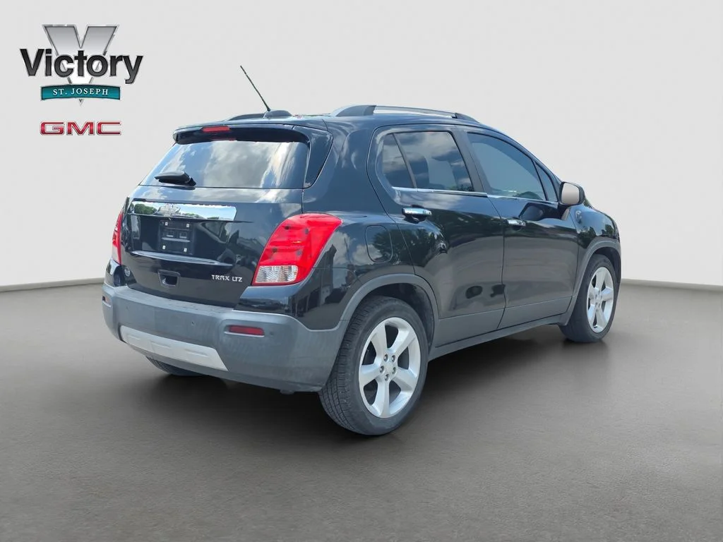 Used 2015 Black Chevrolet LTZ image 18