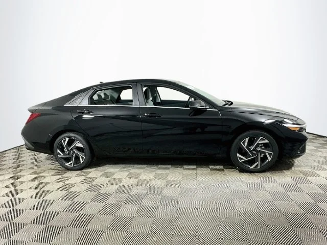 New 2026 Black Hyundai Limited image 2