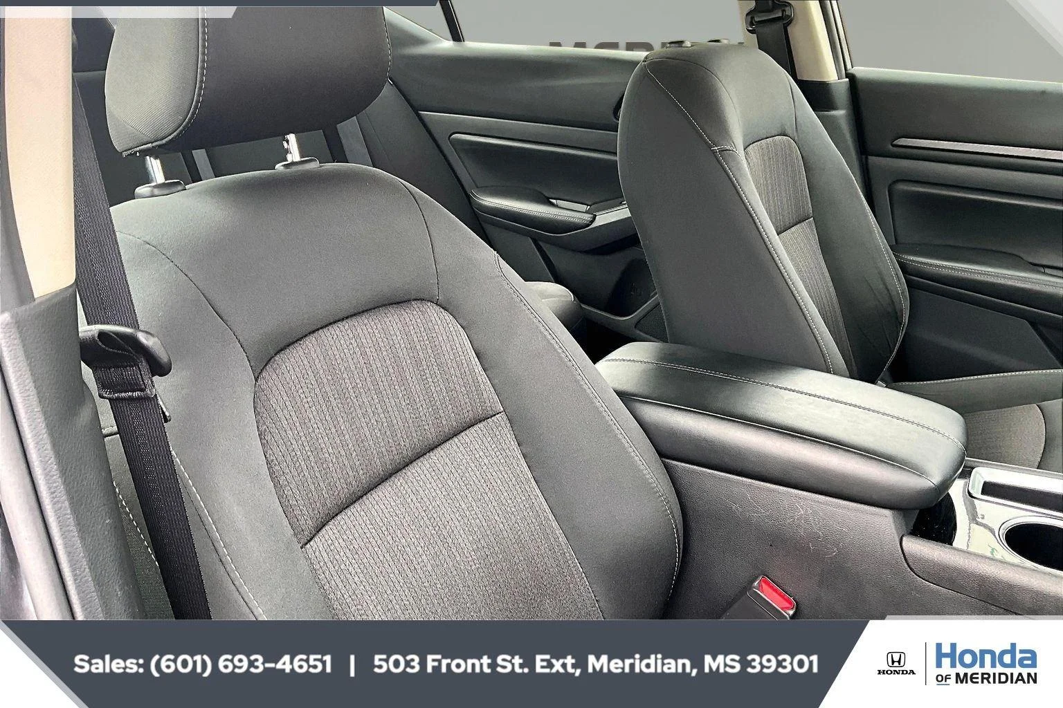 Used 2024 Gun Metallic Nissan 2.5 SV image 6