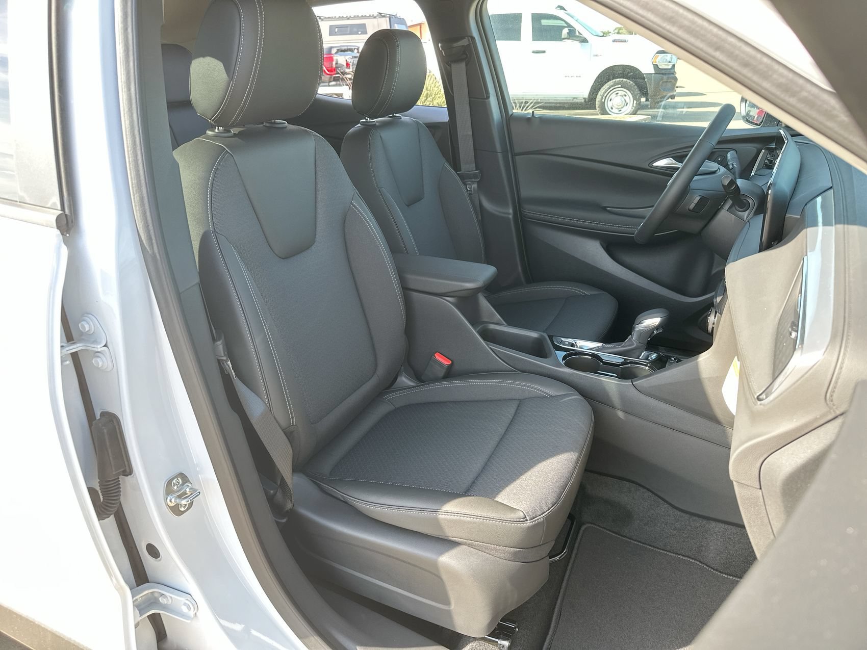 New 2026 Summit White Buick Preferred image 22