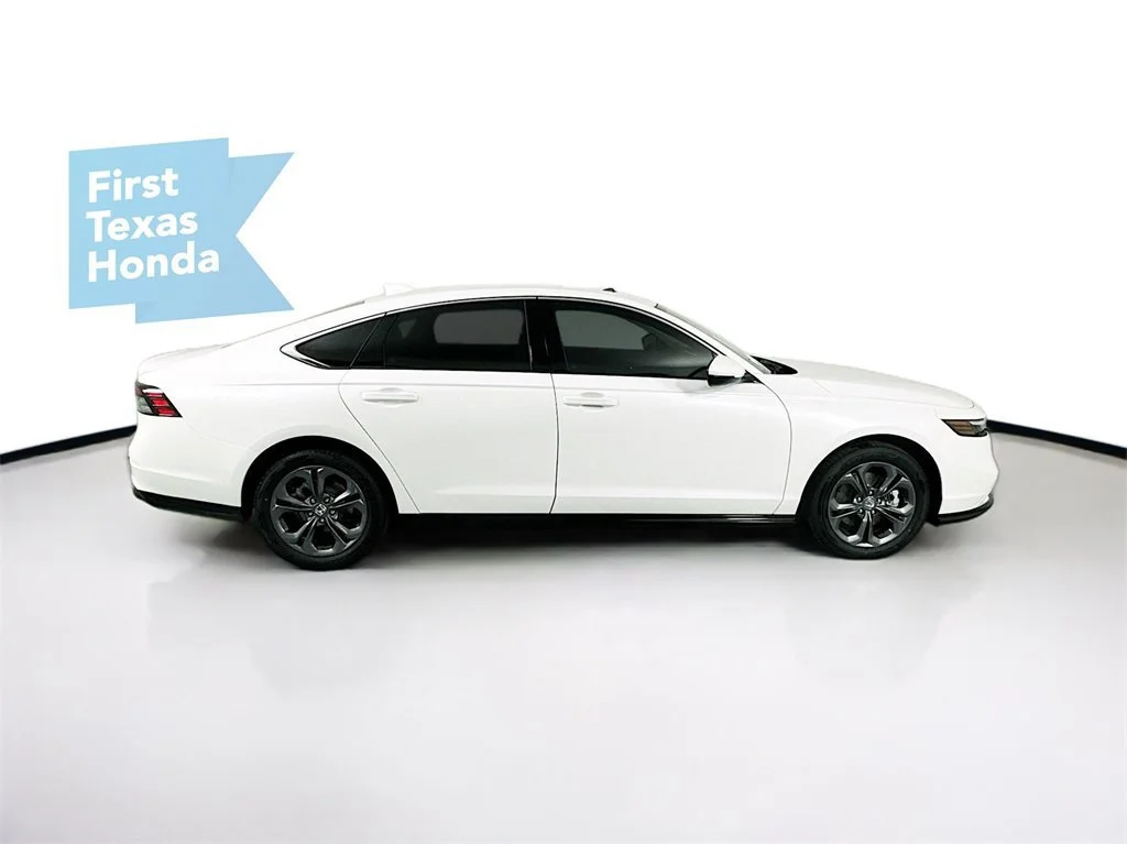 New 2026 Platinum White Pearl Honda EX-L image 8