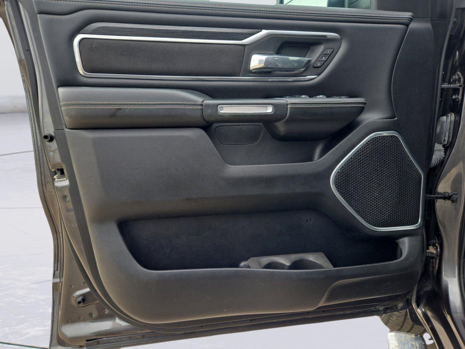 Used 2023 Granite Crystal Metallic Clearcoat Ram Laramie image 19