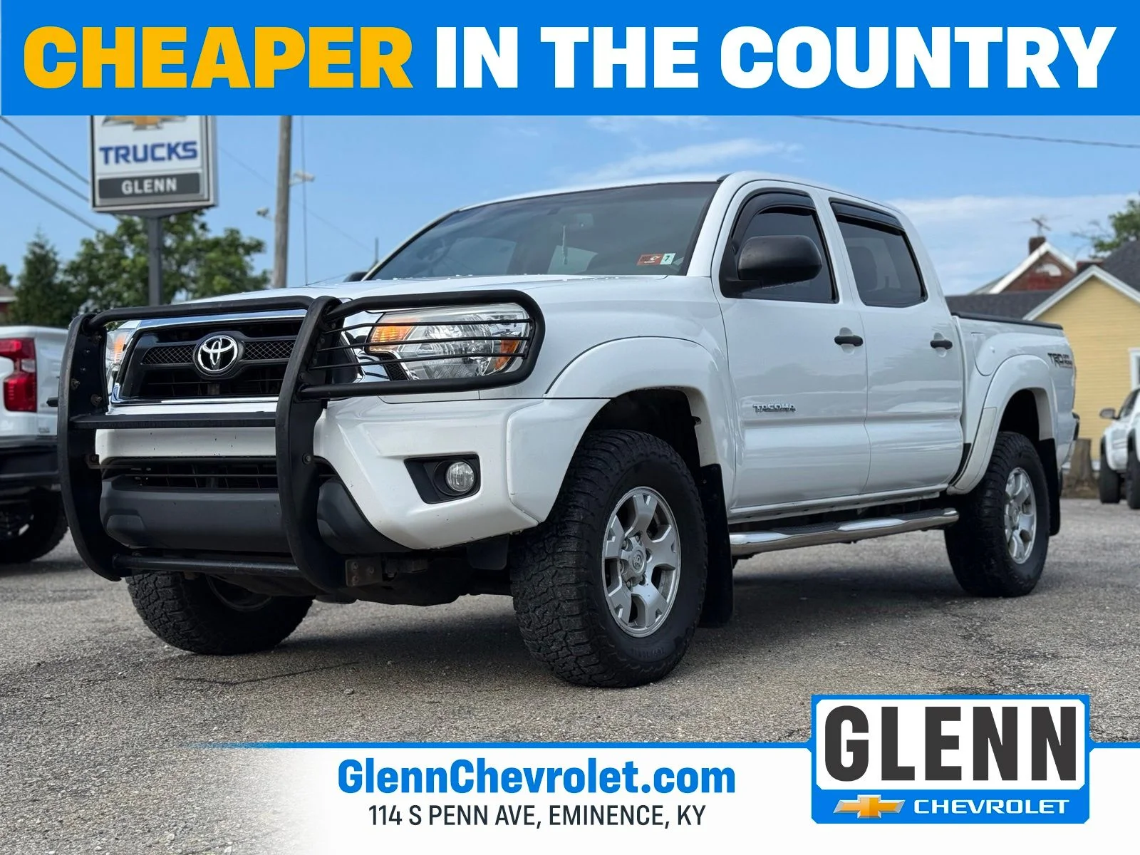 Used 2012 White Toyota Base image 1