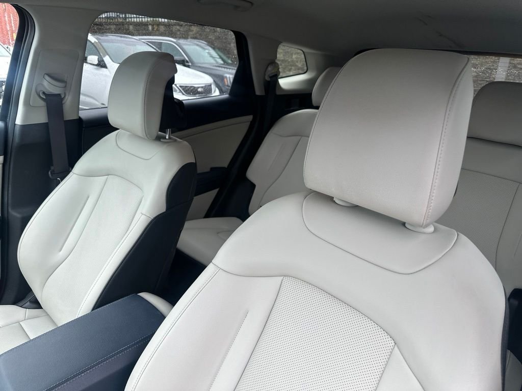 Used 2024 Black Kia EX image 11