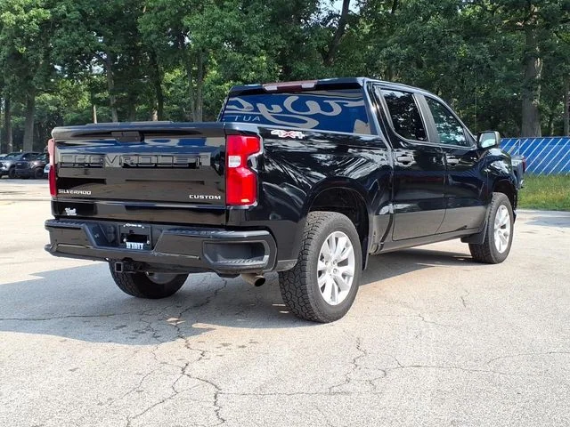 Used 2020 Black Chevrolet Custom image 8