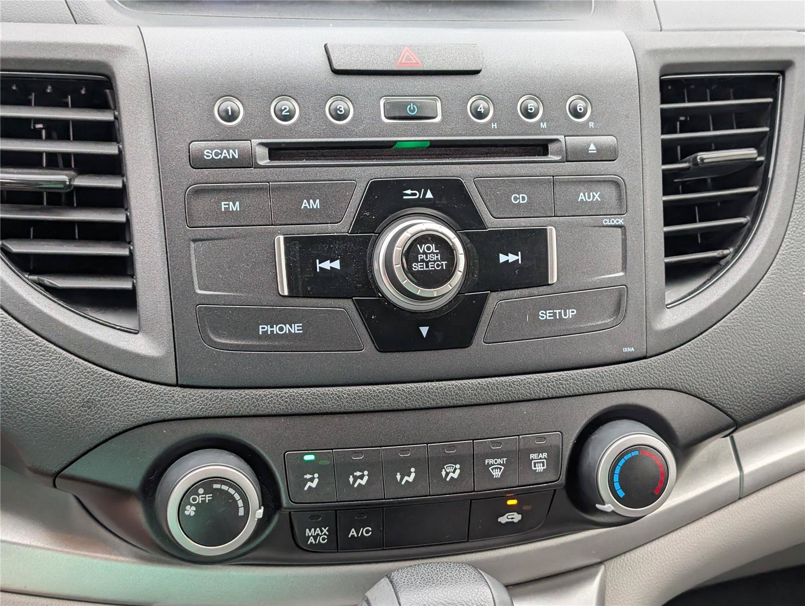 Used 2013 Silver Honda LX image 25