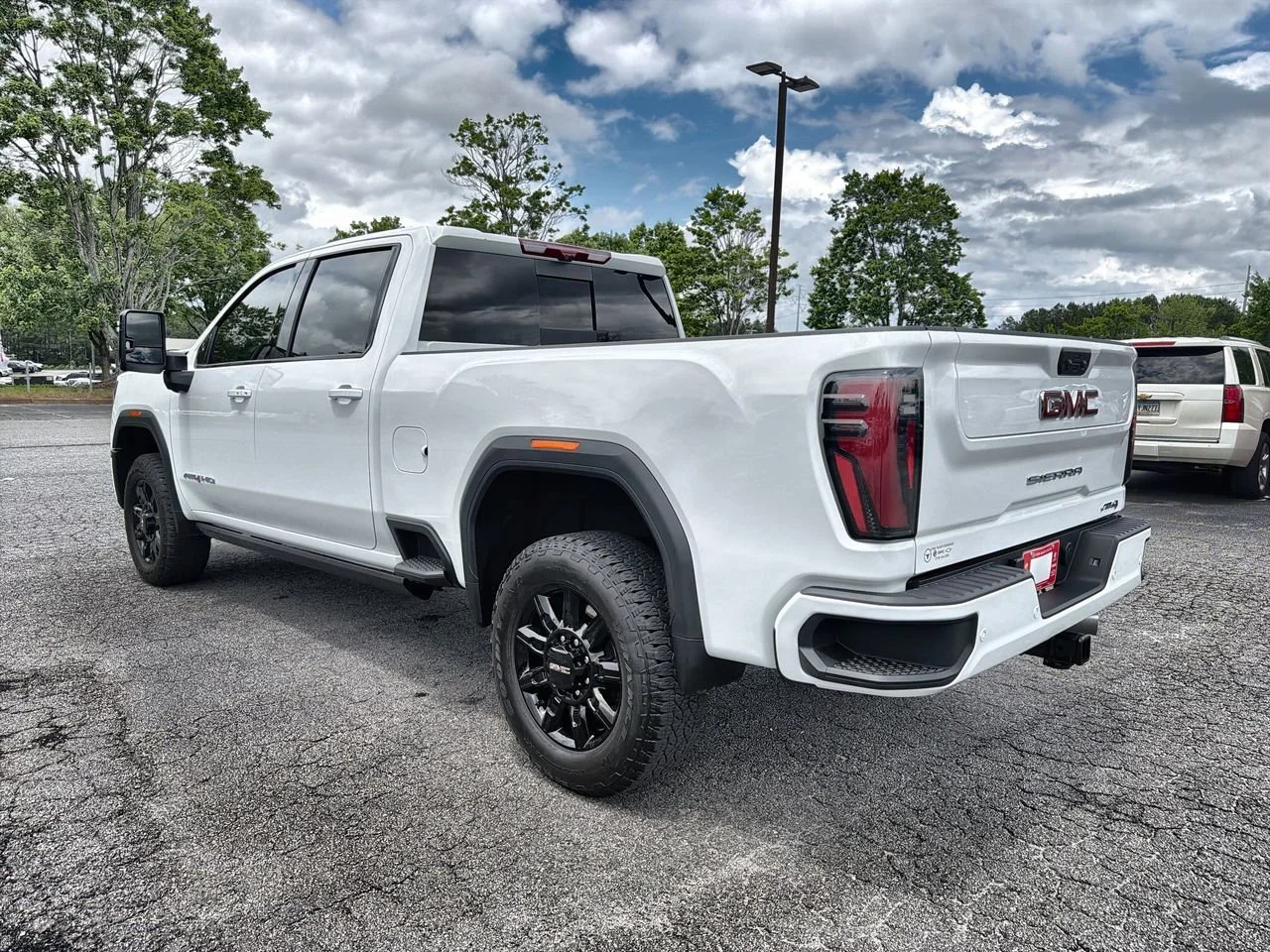 Used 2025 Summit White GMC AT4 image 6