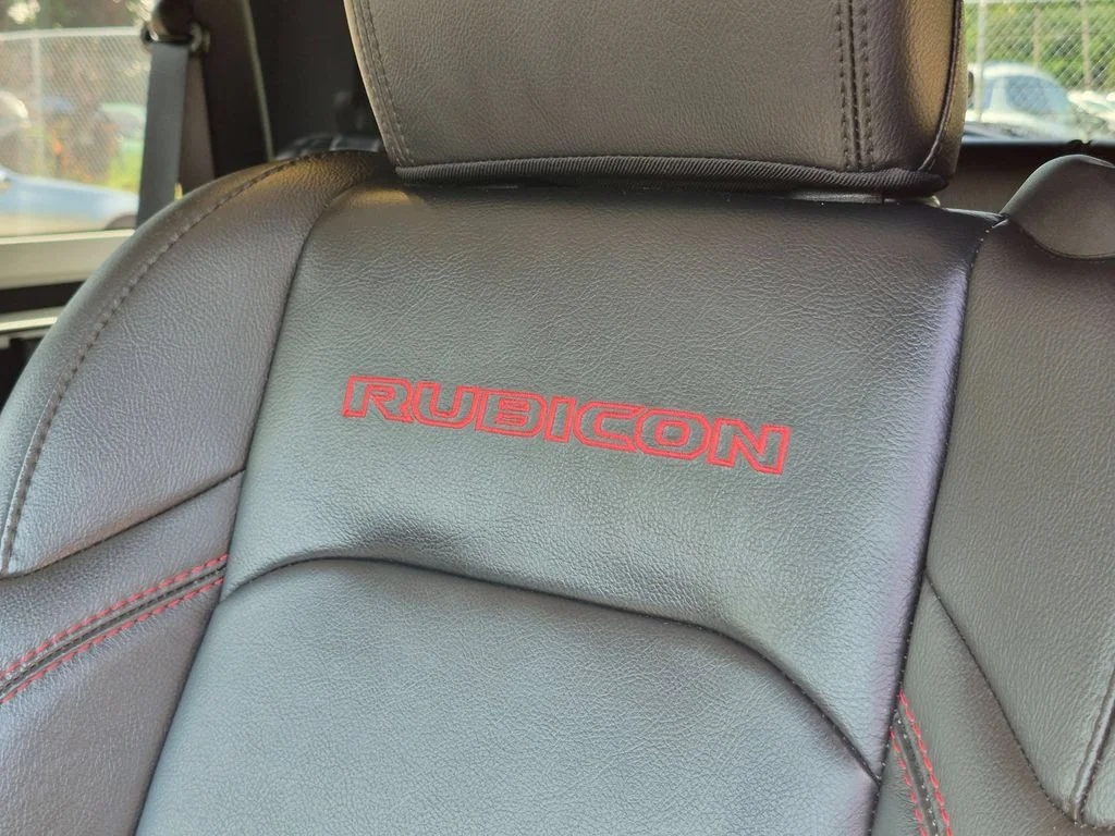 Used 2021 White Jeep Rubicon image 22
