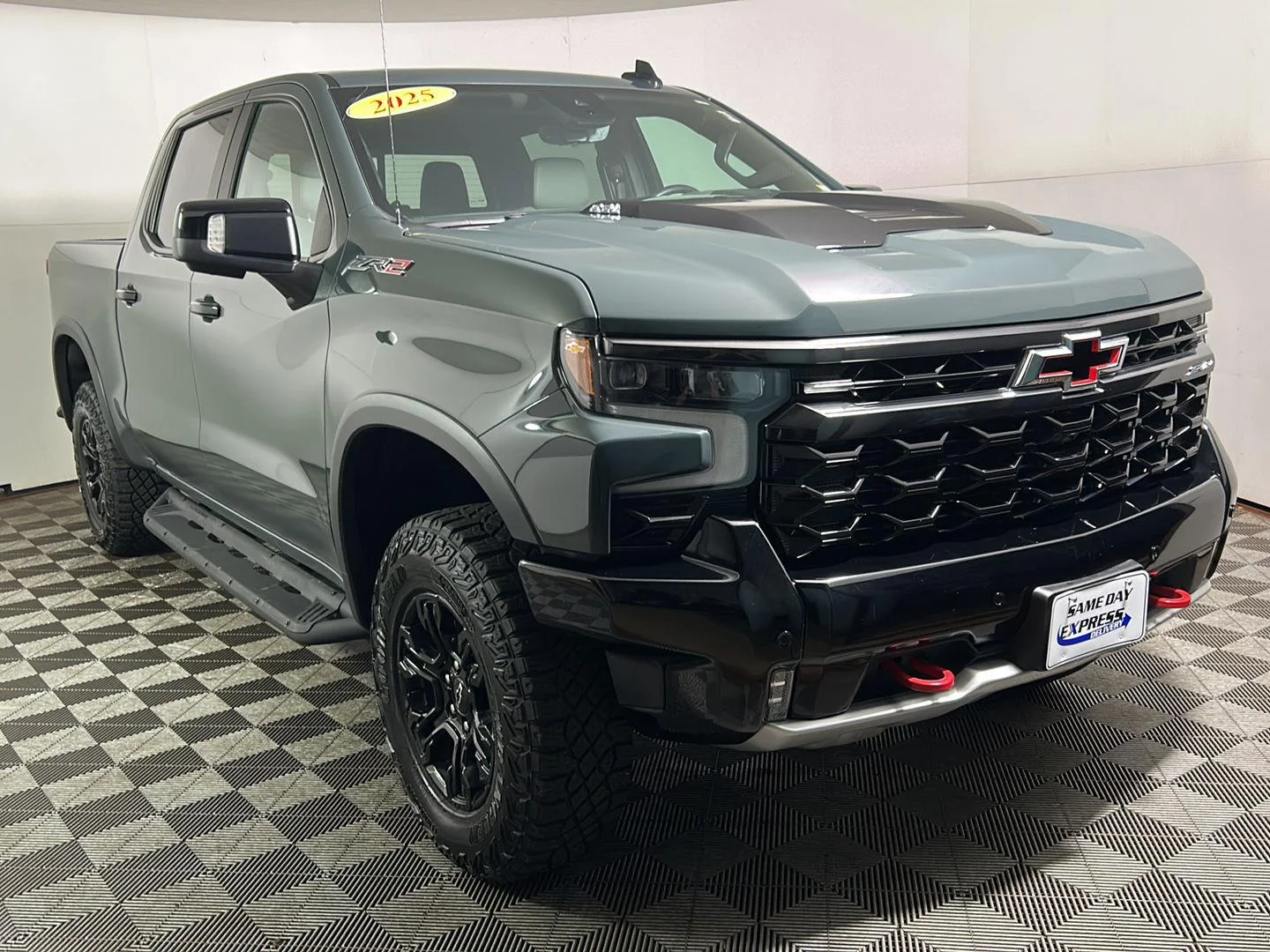 Used 2025 Cypress Gray Chevrolet ZR2 image 4