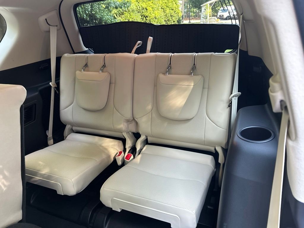 Used 2023 Black Lexus 460 image 28