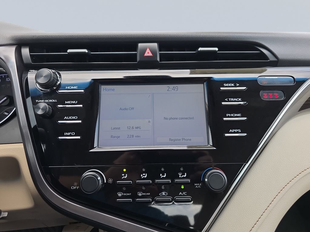 2018 Toyota Camry LE - Photo 23