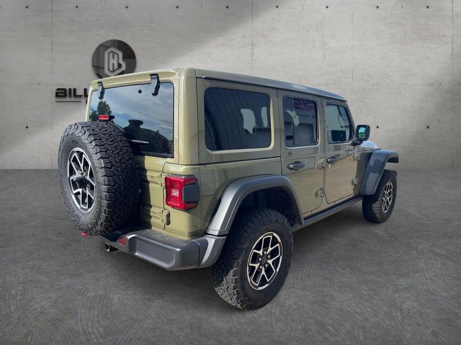 Used 2025 Green Jeep Rubicon image 5