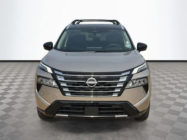 Used 2026 Gold Nissan Platinum image 2