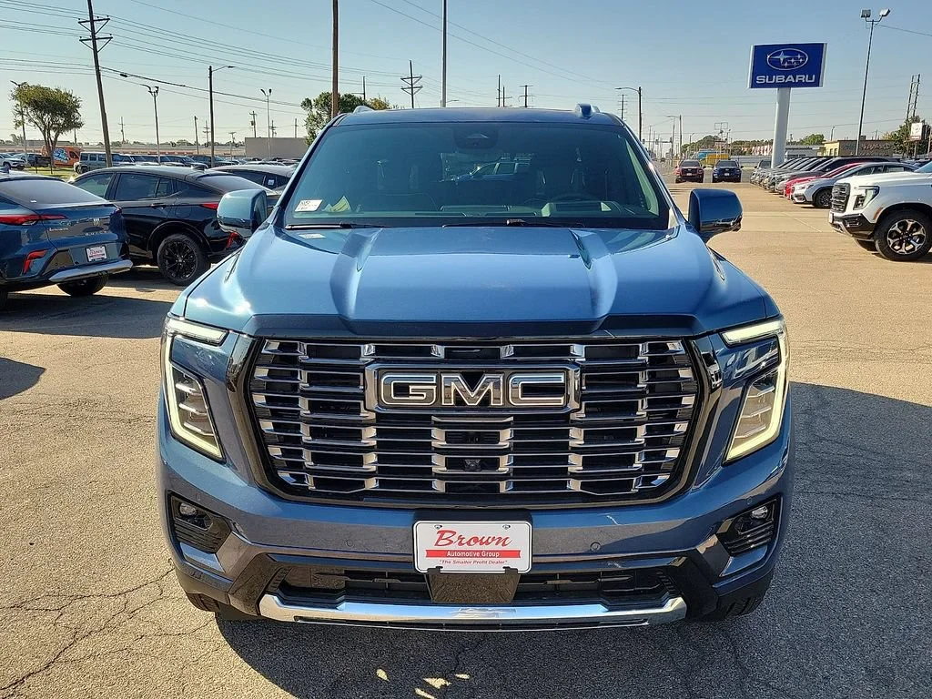 2026 GMC Yukon Denali Ultimate - Photo 3