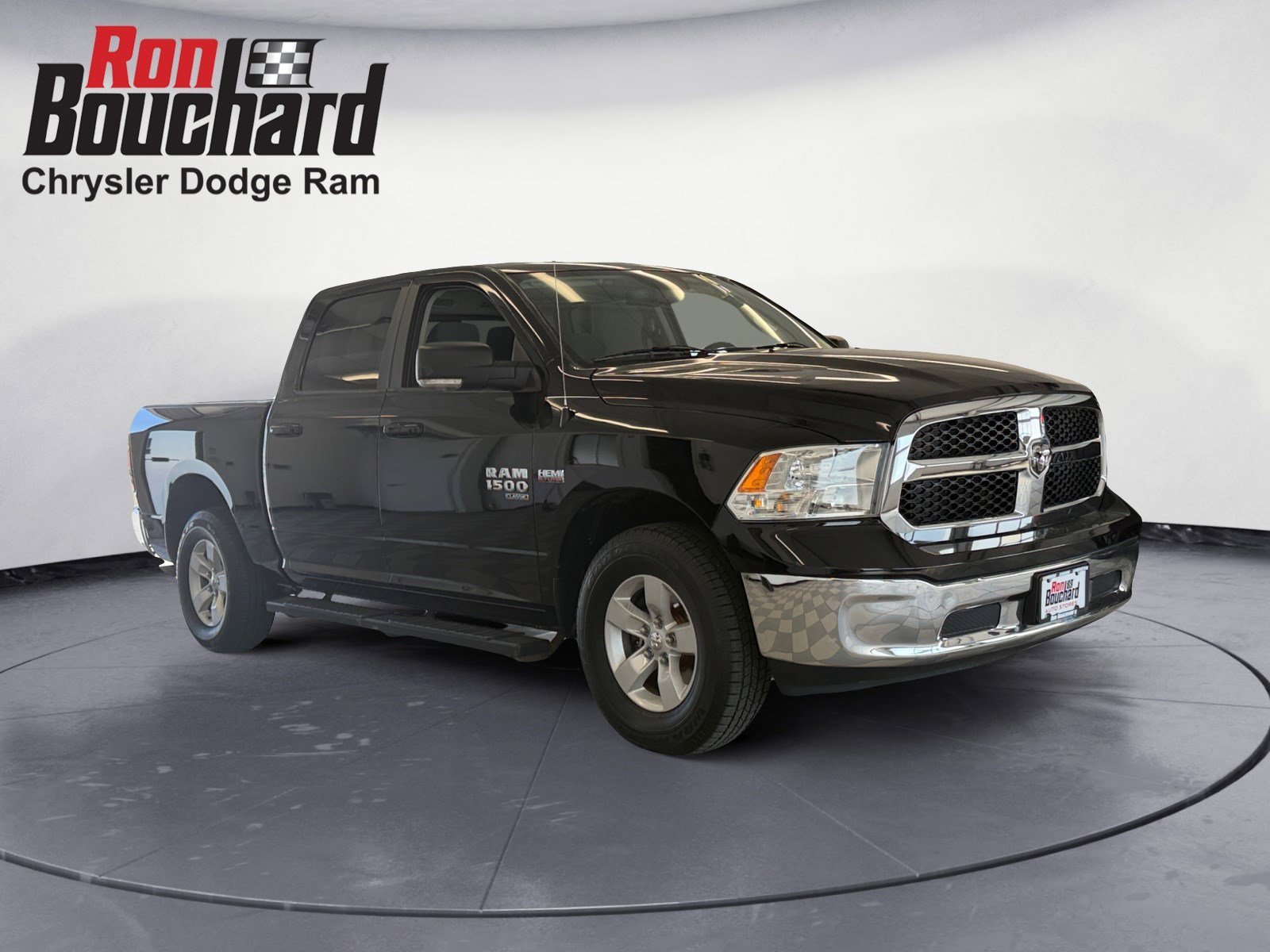 2019 RAM 1500 Classic SLT 4x4 Crew Cab 5'7's photo