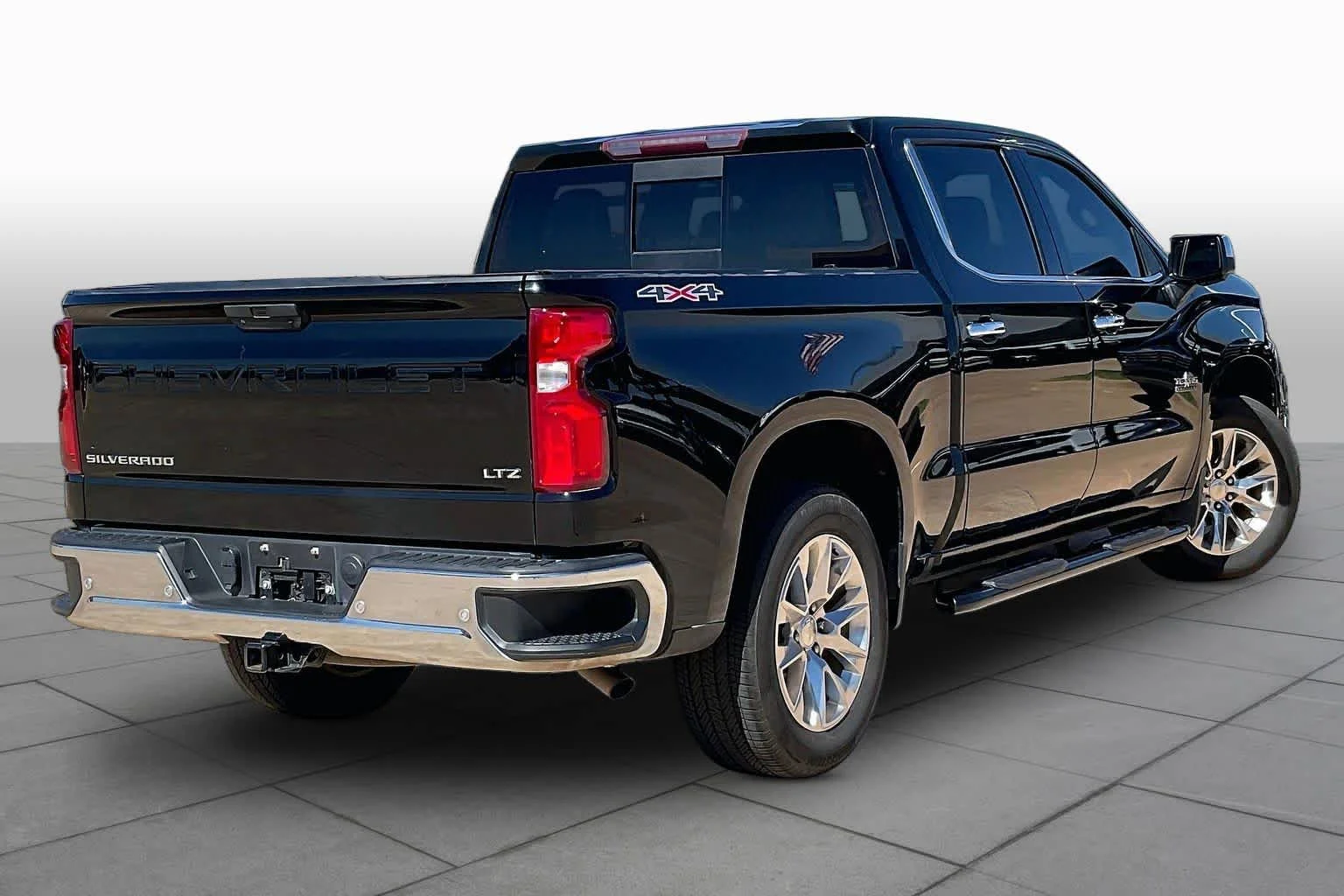 Used 2021 Black Chevrolet LTZ image 13