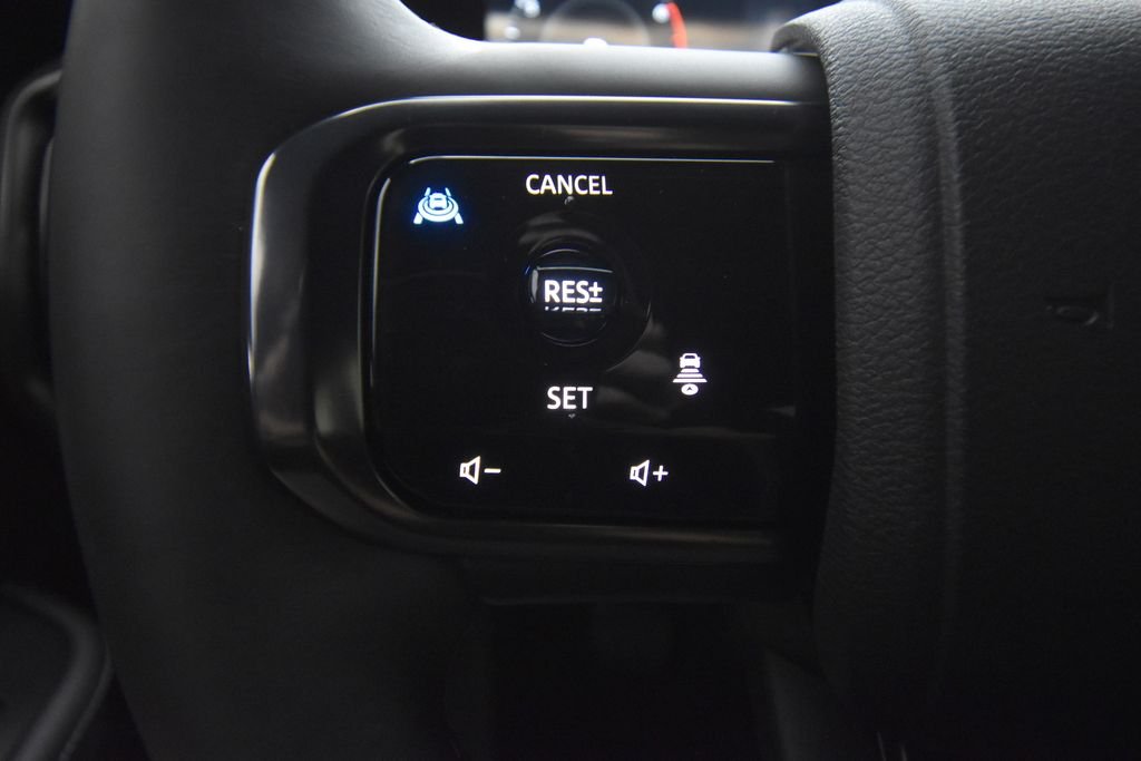 Used 2026 Alpine Metallic/Super Blk Nissan PRO-4X image 35