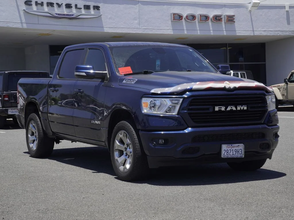 2021 RAM 1500 Big Horn/Lone Star 4x4 Crew Cab 5'7's photo