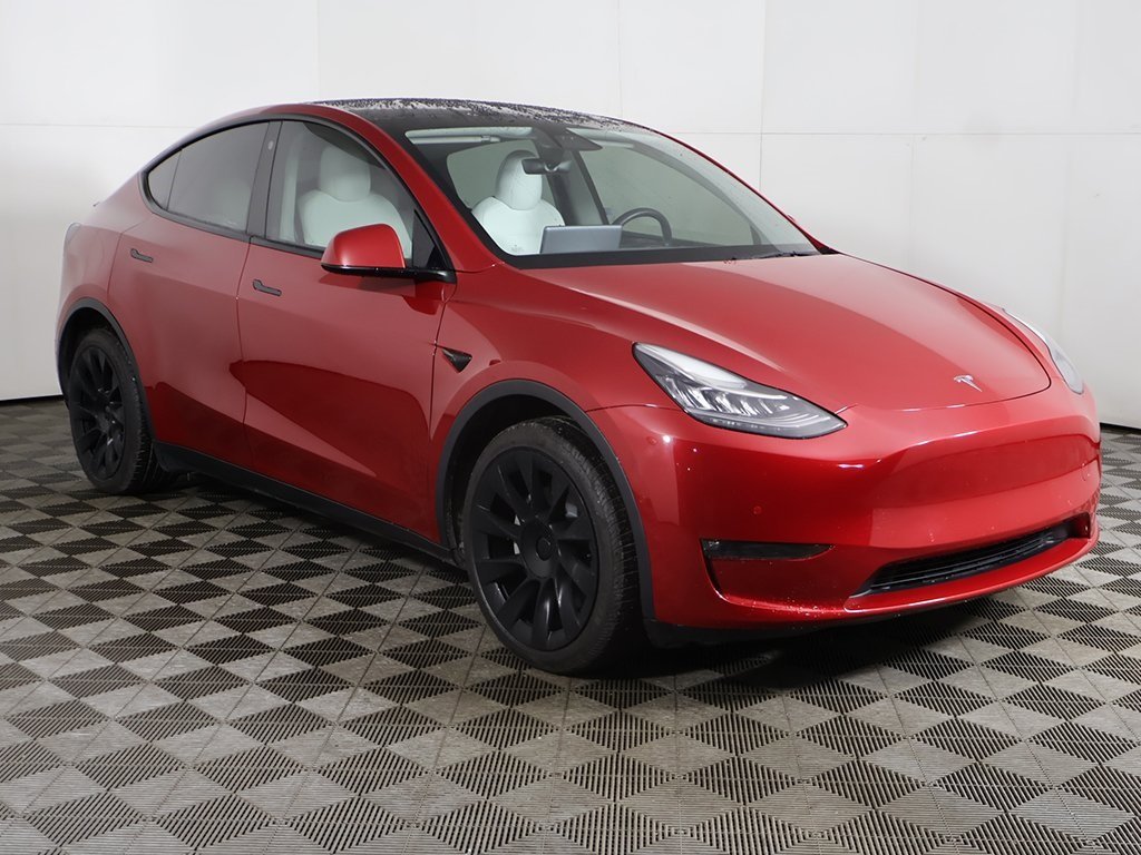 Used 2022 Tesla Model Y Long Range with VIN 7SAYGDEE5NF369801 for sale in Parma, OH
