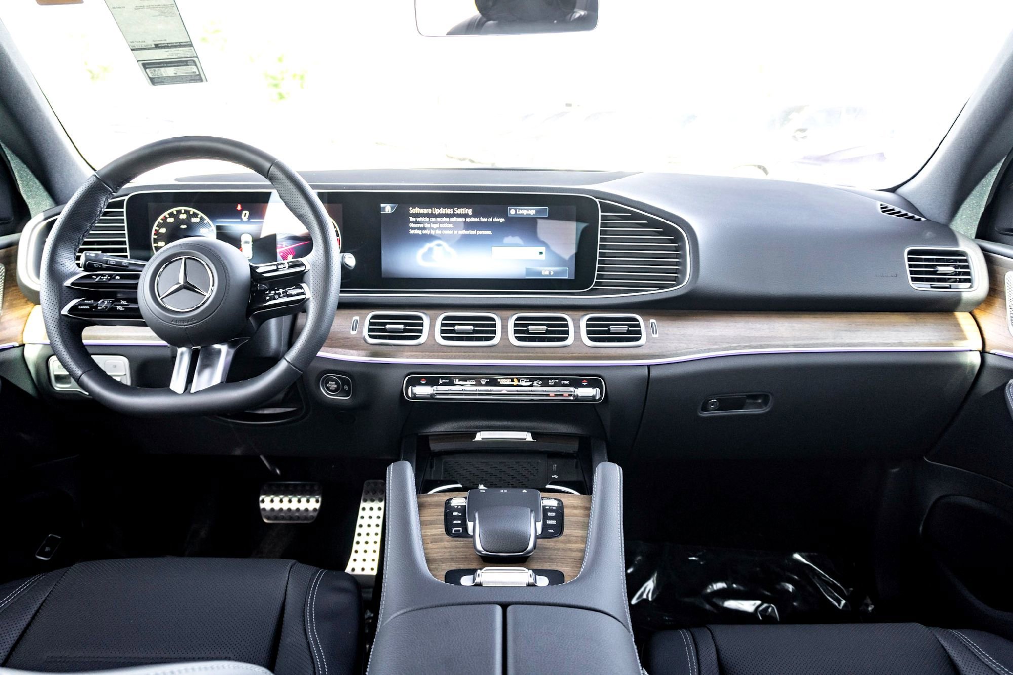 2025 Mercedes-Benz GLE GLE580 - Photo 41