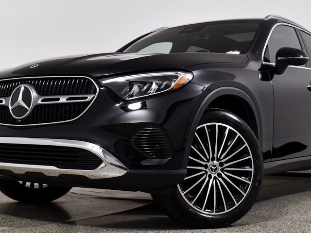 Certified Used 2025 Black Mercedes-Benz GLC 300 image 7