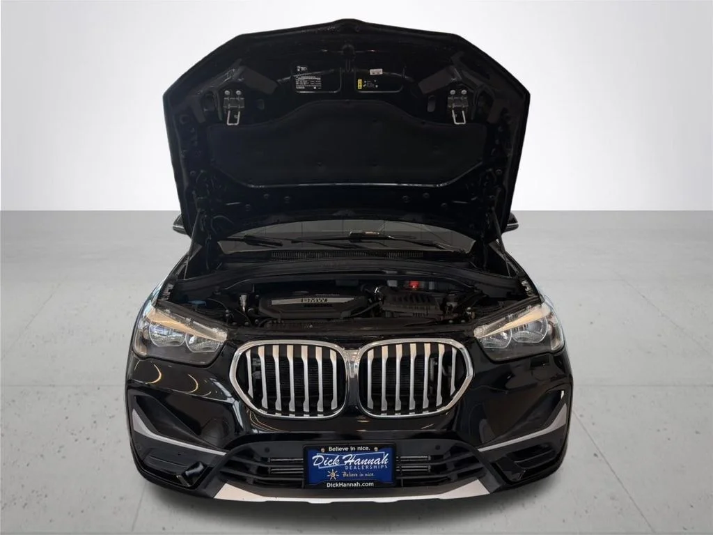 Used 2021 Black BMW xDrive28i image 4